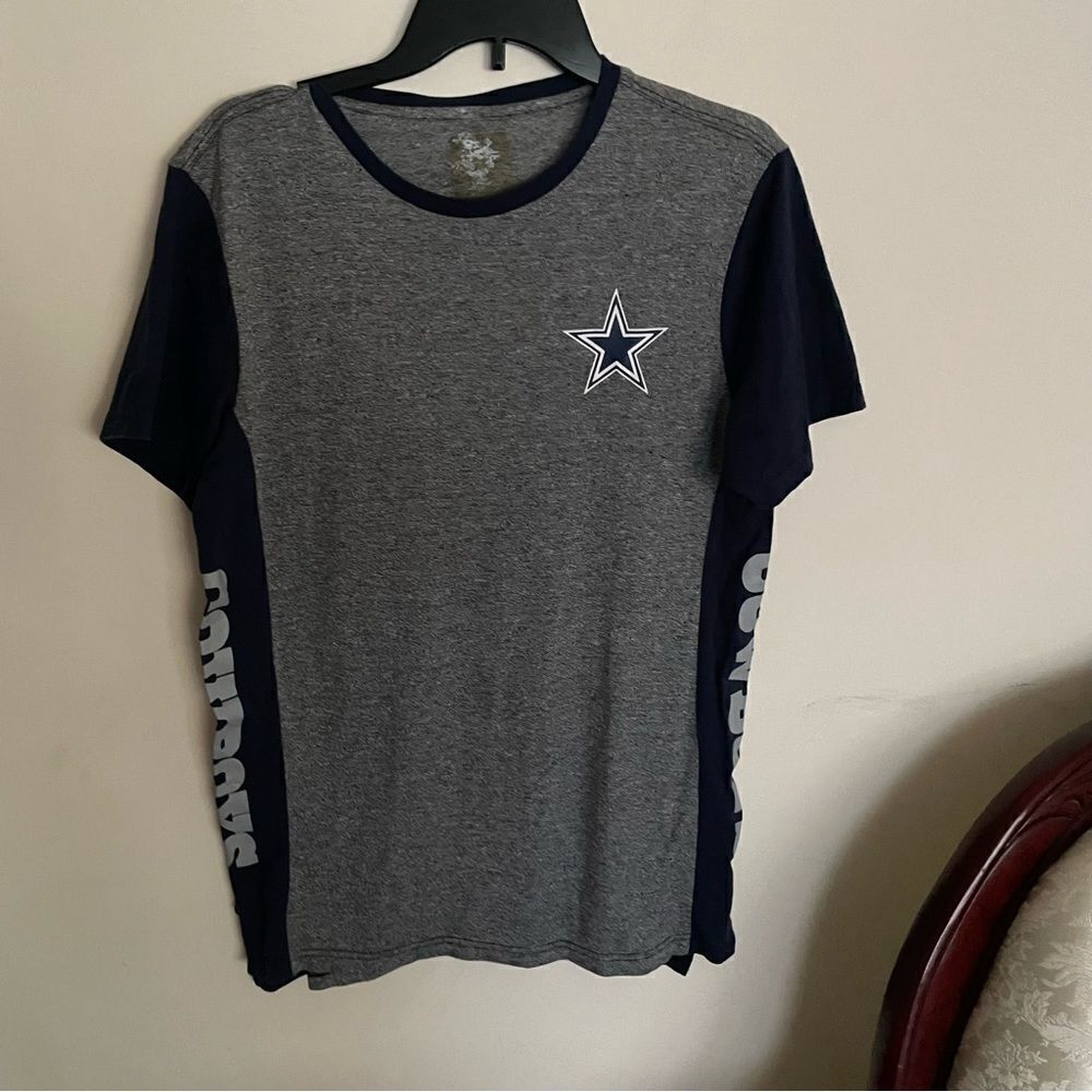 NFL Dallas Cowboys T-Shirt, Size Medium
